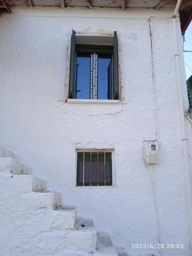 IMG-10242f05be17b448dc8f38b3814e1c56-V